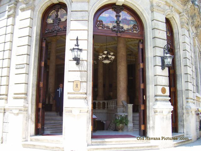 Front of Raquel Hotel - Habaguanex - Old Havana