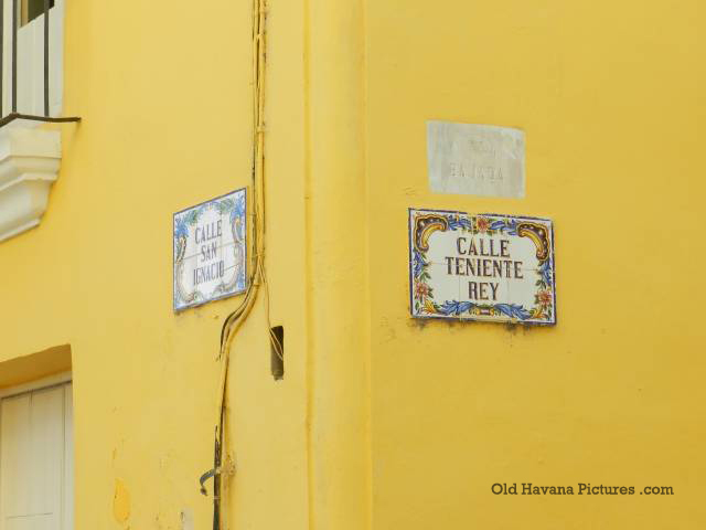 Old Havana Pictures - Corner - San Ignacio and Terriente Rey Streets, Old Havana - Cuba